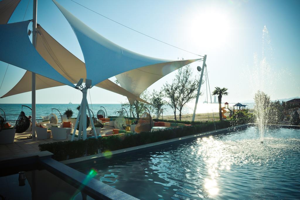 The Crescent Beach Hotel Baku Exterior foto